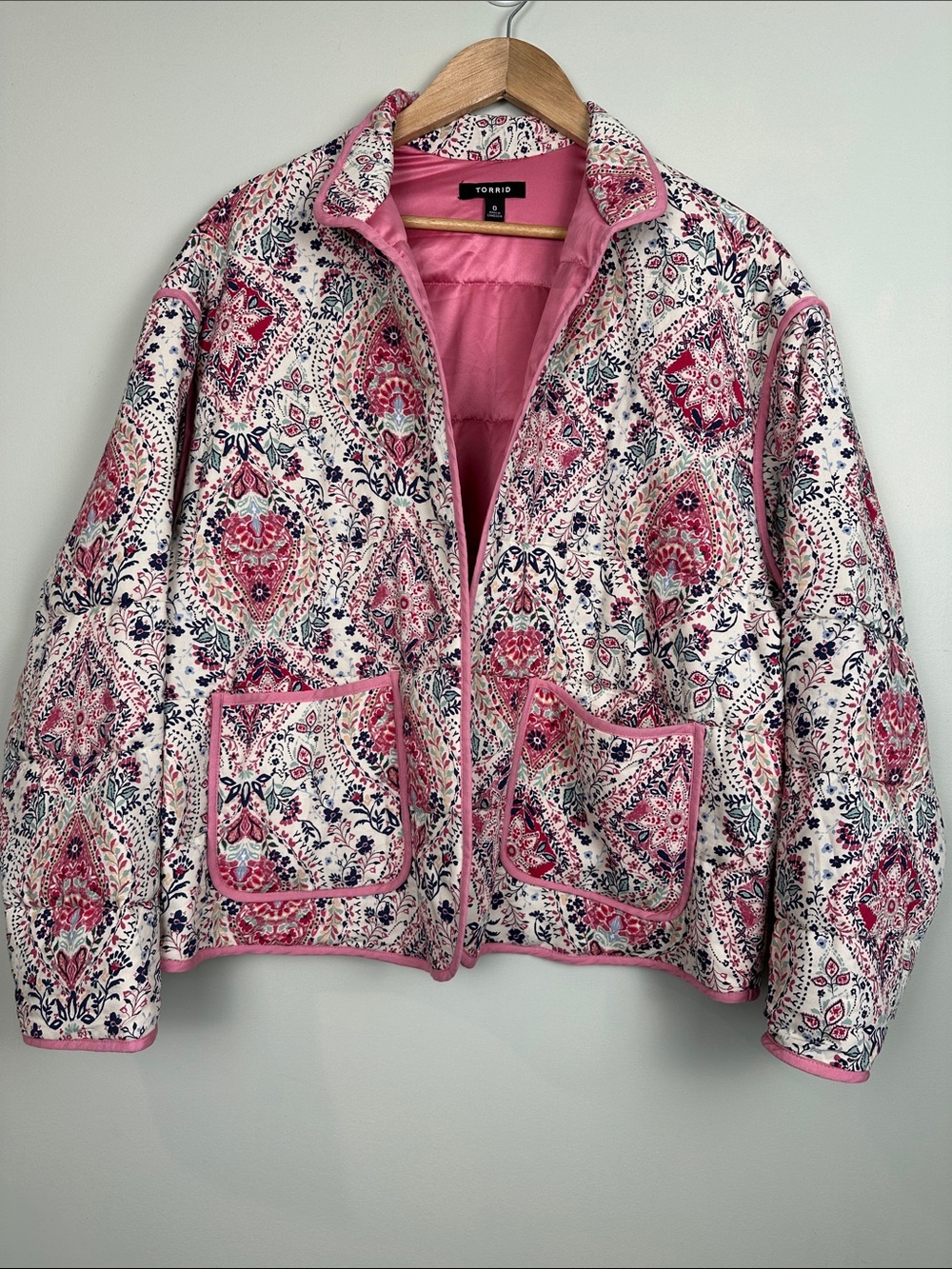 torrid Pink floral Quilted Jacket Cottagecore fall spring boho layering feminine